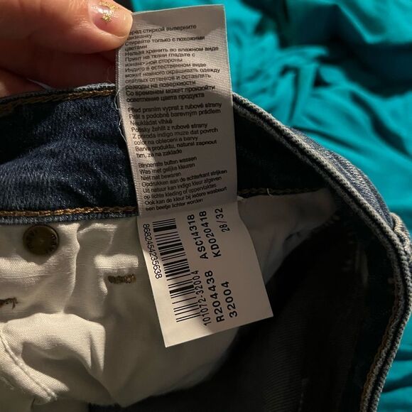 Mavi Jeans Victoria High Waist Distressed Raw Hem Wide Leg Jeans - Picture 9 of 10